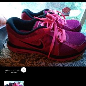 Nike Dual Fusion Size 6